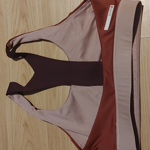 I.FiV5 Sports Bra - Picture 4 of 5